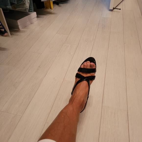 Valentino Black Patent & Floral Print Wedge Slingback Sandals Sz. 39.5/ 9. EUC - Picture 14 of 16